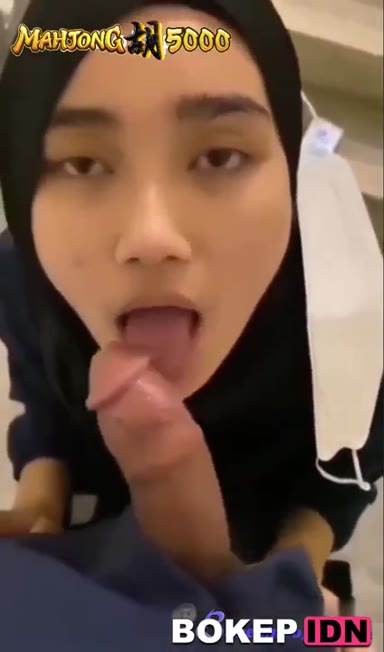 Bokep Indo Hijab Ukhty Nurut Aja Bawaannya